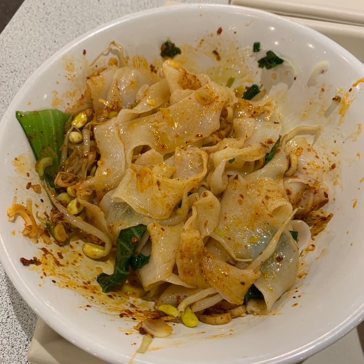 photo of Xi'An Handmade noodles Oil Spill Noodles shared by @caliyiwei on  05 Apr 2021 - review