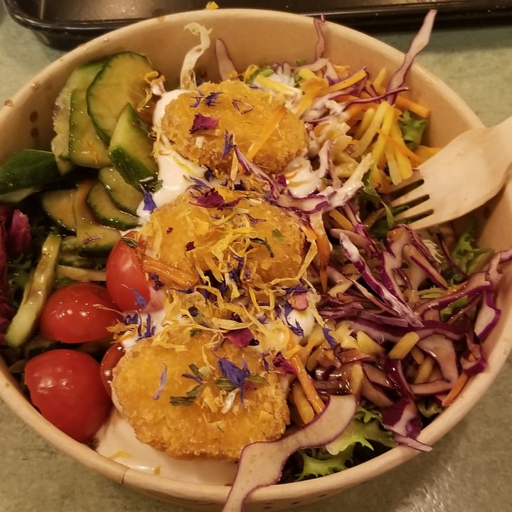 review photo of Swing Kitchen - Real Vegan Burger Nugget Salad shared by @lra on 09 Jan 2022 - review