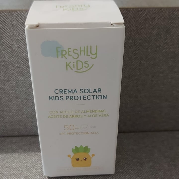 photo of Freshly Cosmetics Freshly kids, crema solar kids protection shared by @loreh on  19 Jun 2021 - review
