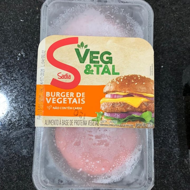 review photo of Sadia Burguer De Vegetais shared by @hugovegaman on 01 Apr 2020 - review