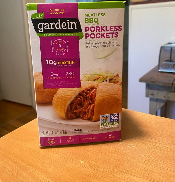 review photo of Gardein BBQ Porkless Pocket Meal shared by @zoegrichardson on 14 Jul 2020 - review