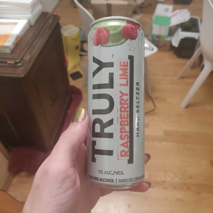 photo of Truly Raspberry Lime Hard Seltzer shared by @chartreusehair on  11 Dec 2020 - review