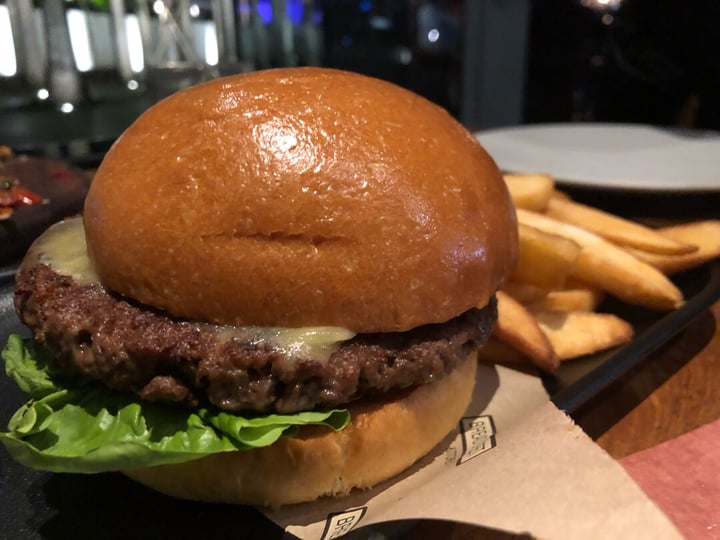 photo of Bread Street Kitchen Singapore Impossible burger shared by @chrishineerita on  14 Jul 2019 - review