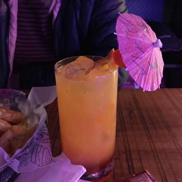 photo of Lado v Bebida alcoholica shared by @agustina1996 on  24 Oct 2021 - review