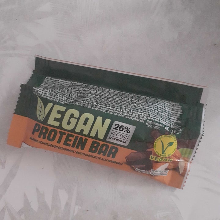 photo of Vegan Protein Bar  Almond Cookie Dough Geschmack / Gusto Di Biscotto Alle Mandorle shared by @euberuin on  23 May 2022 - review