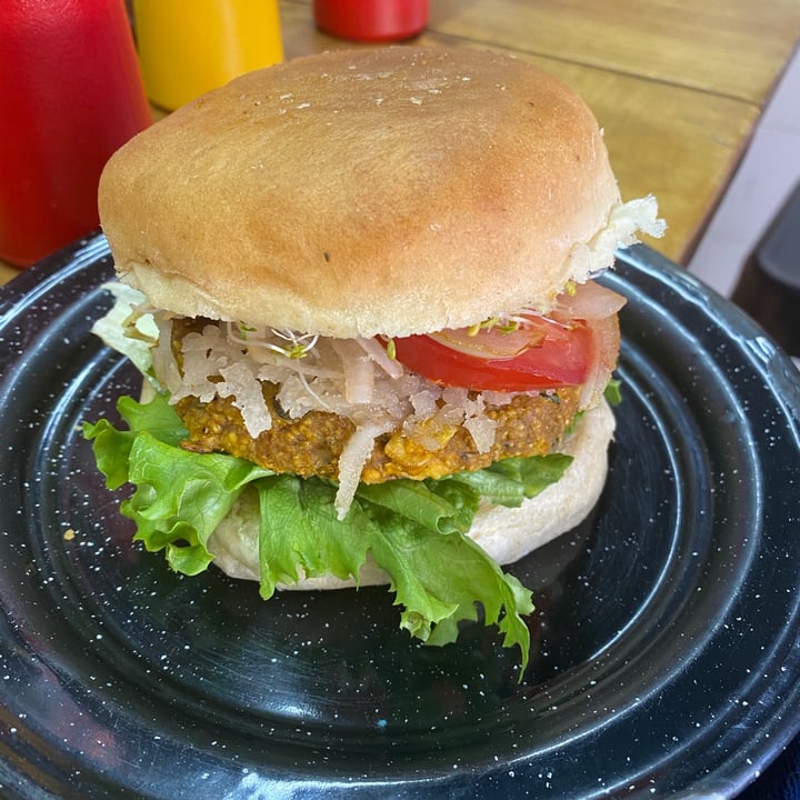 photo of Gorucha's Burger Hamburguesa Kong shared by @calci-fer on  05 Dec 2020 - review