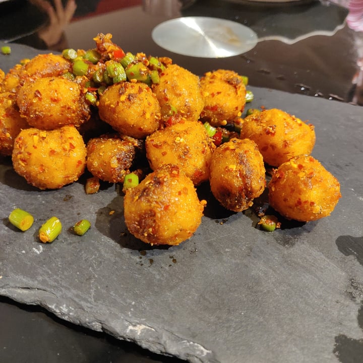 photo of 成都Chengdu 叫花土豆 Fried Mini Potatoes shared by @hownowbrownkow on  12 Dec 2020 - review