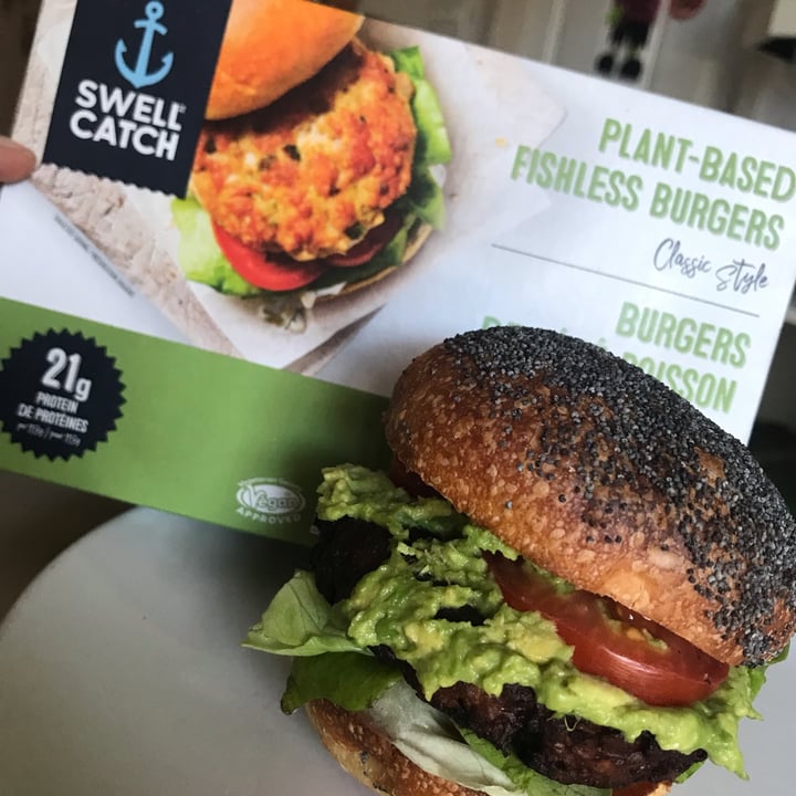 photo of Swell Catch Plant Based Fishless Burgers shared by @sabsch on  01 Nov 2021 - review