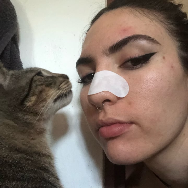review photo of Yadah Cleansing nose pack shared by @lunapimentel on 30 Oct 2022 - review