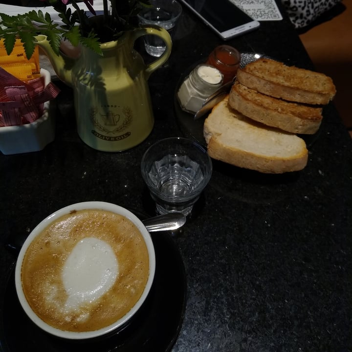 photo of Charola Cafe Con Leche De Almendras shared by @valentina14 on  12 Jul 2021 - review