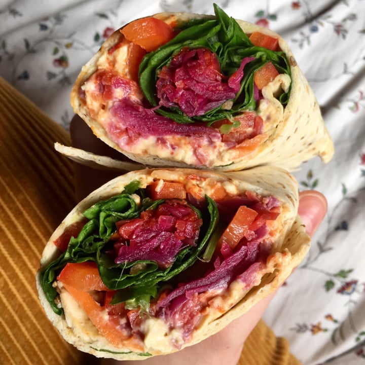 photo of Pret A Manger Houmus & Chipotle Wrap shared by @katelouisepowell on  27 Aug 2019 - review