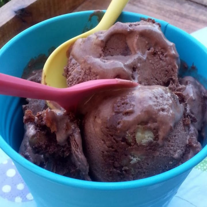 review photo of Carrefour Yogur de soja y chocolate shared by @smoochies on 03 Apr 2020 - review