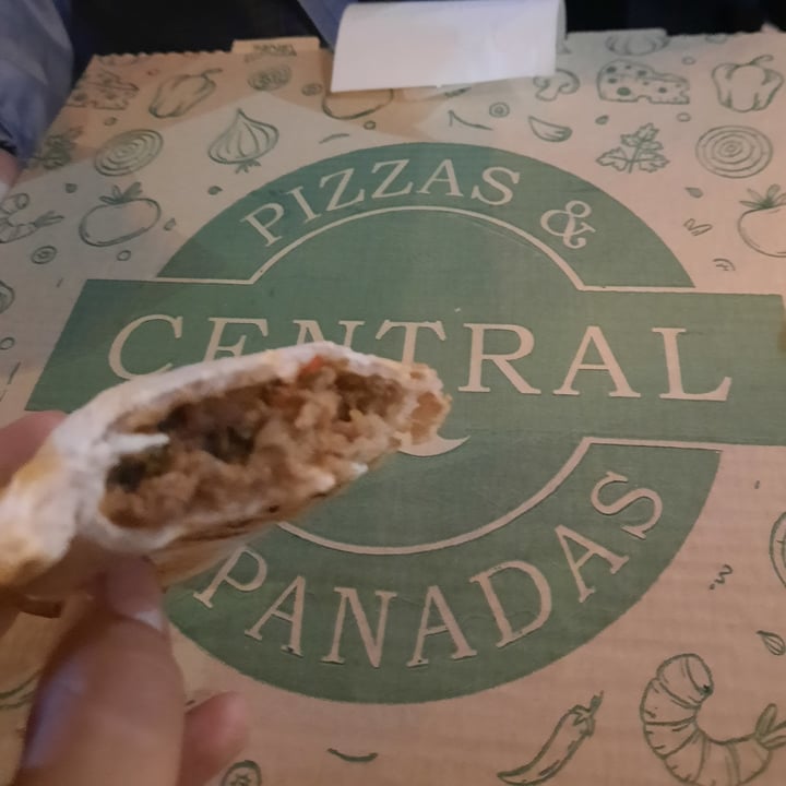 review photo of Central de Pizzas y Empanadas Cooperarios Empanada de "carne" a la criolla shared by @china1312 on 05 Mar 2022 - review