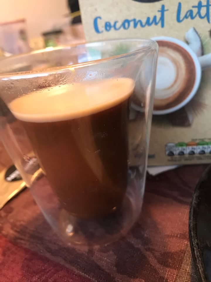 photo of Nescafé Coconut latte shared by @laragmorais on  23 Feb 2020 - review