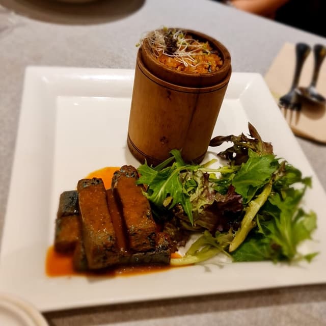 菜肴“Double-boiled/ Auspicious Truffle Soup (seasonal Item)”的照片