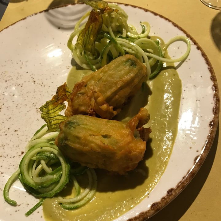 photo of Soul Kitchen fiori di zucca ripieni al mascarpone shared by @bibilenticchia on  11 Aug 2022 - review
