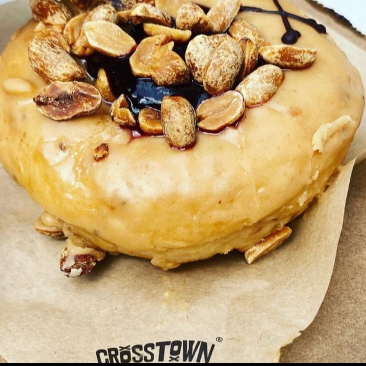 photo of Crosstown Marylebone - Vegan Doughnuts & Coffee Peanut Butter & Black currant Compote shared by @criiiiiiii on  19 Apr 2022 - review