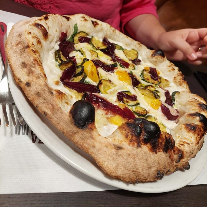 photo of Sustable Pizza Elena shared by @rosannad93 on  19 Jul 2022 - review