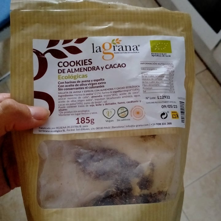 review photo of La grana cookies de almendra y cacao shared by @gredador on 23 Aug 2022 - review