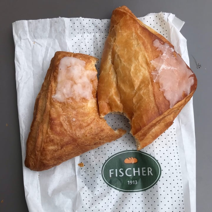 review photo of Fischer Ettelbrück Place Marie-Adélaïde Äppeltäsch shared by @dominikc on 14 Aug 2020 - review