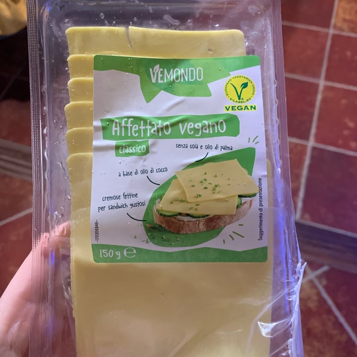 photo of Vemondo Affettato Vegano Classico shared by @carla99 on  29 Apr 2022 - review