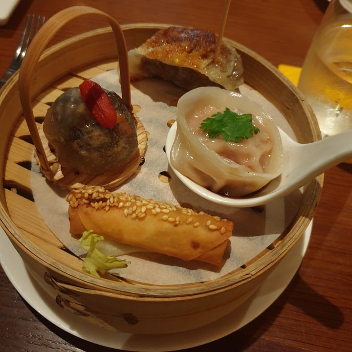 photo of EMPRESS Plant-Based Dim Sum Platter shared by @helmos on  27 Jun 2020 - review