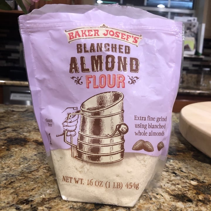 photo of Trader Joe's Almond flour shared by @tjhooker on  27 Jun 2021 - review