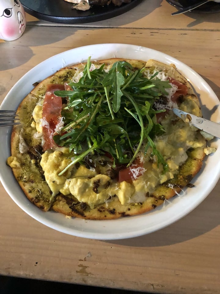 review photo of Smith & Daughters Breakfast Pizza shared by @kela on 04 Jan 2020 - review