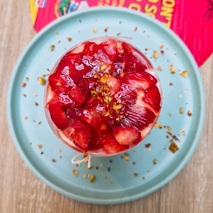 photo of Greendot PAYA LEBAR SQUARE Fresh Strawberry Shortcake shared by @kces on  11 Jul 2021 - review