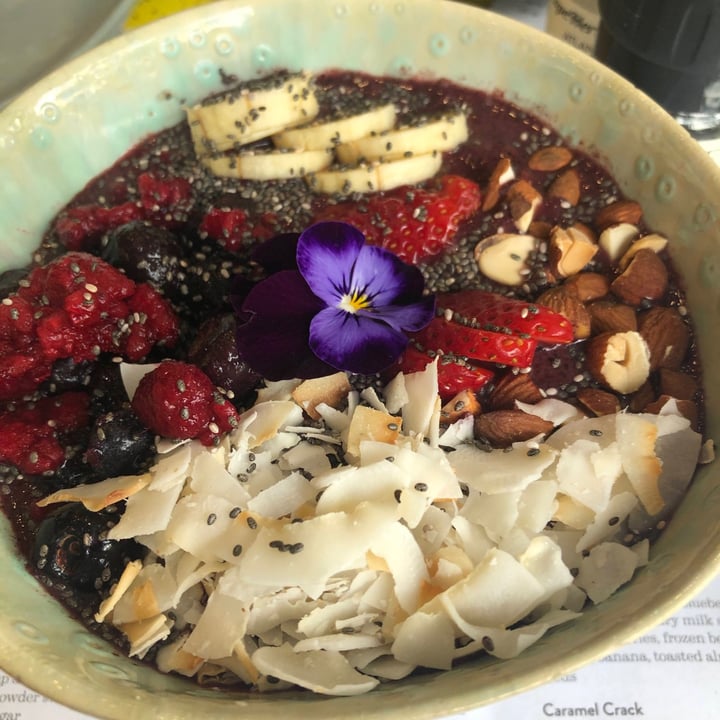photo of Lexi's Healthy Eatery Amazonian Açai shared by @tinacheng on  20 Dec 2020 - review