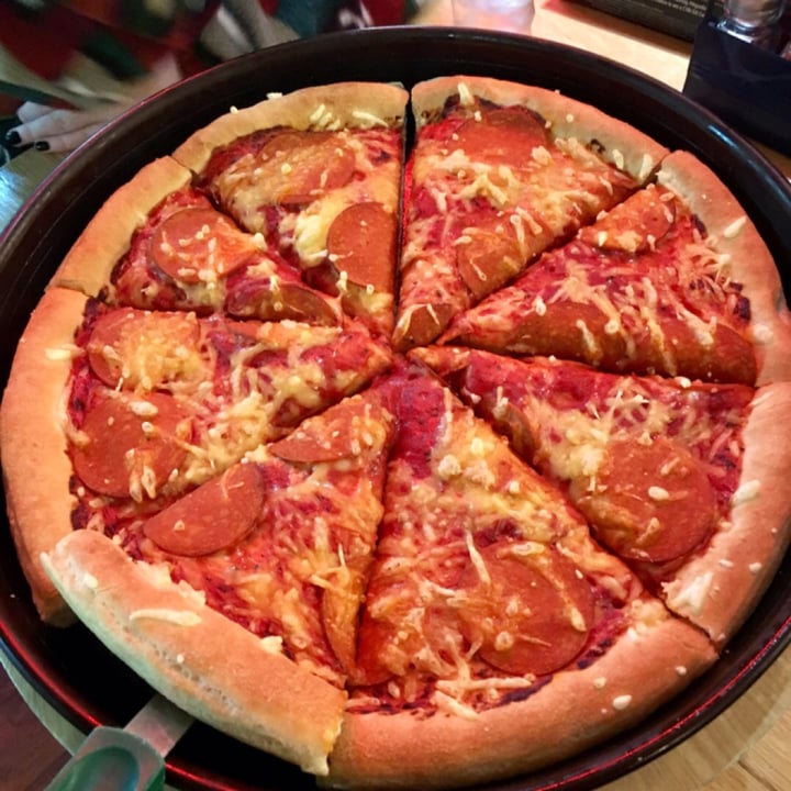 photo of Pizza Hut Restaurants Pepperphoni Vegan Pizza shared by @katelouisepowell on  01 Jan 2020 - review