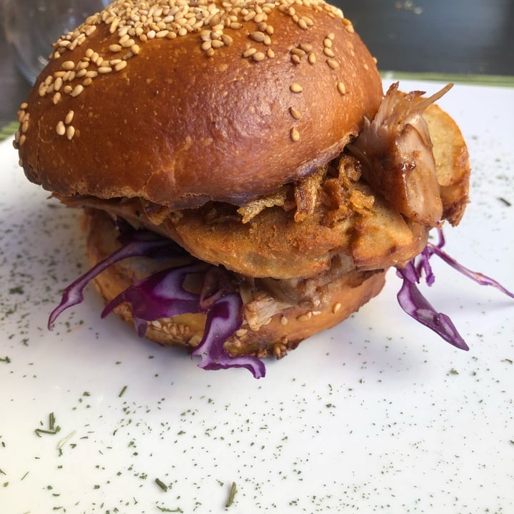 photo of Cavoli Nostri Burger Jackfruit shared by @fede8 on  01 Apr 2022 - review
