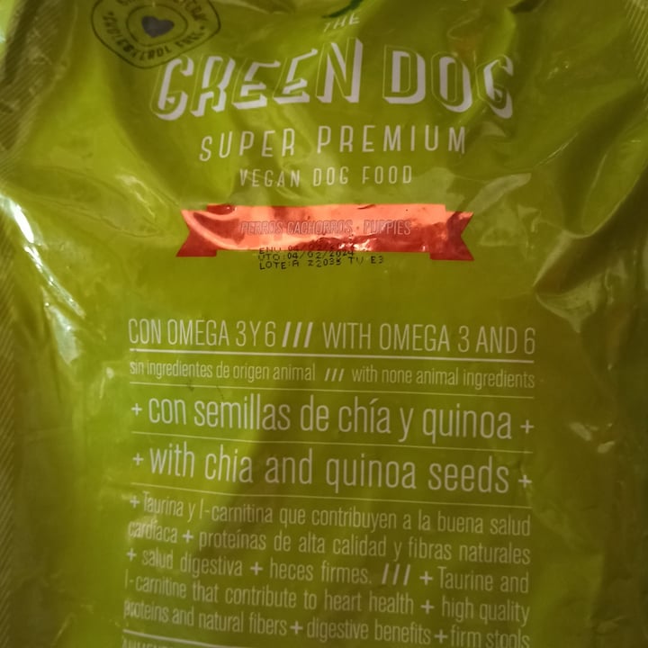 review photo of Green dog Comida Vegana Para Perros shared by @julamusica on 15 Oct 2022 - review