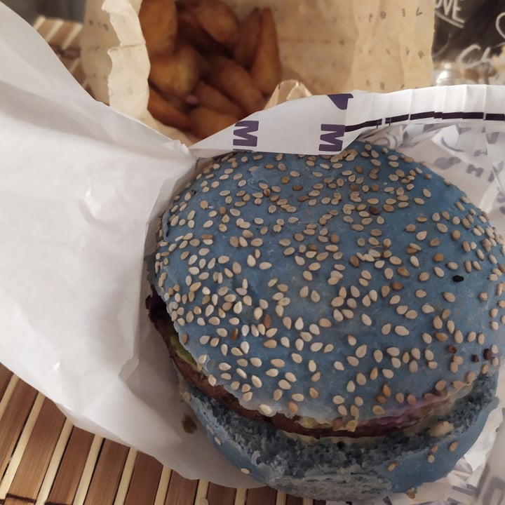 photo of Flower Burger Puffo burger shared by @senja on  24 Mar 2022 - review