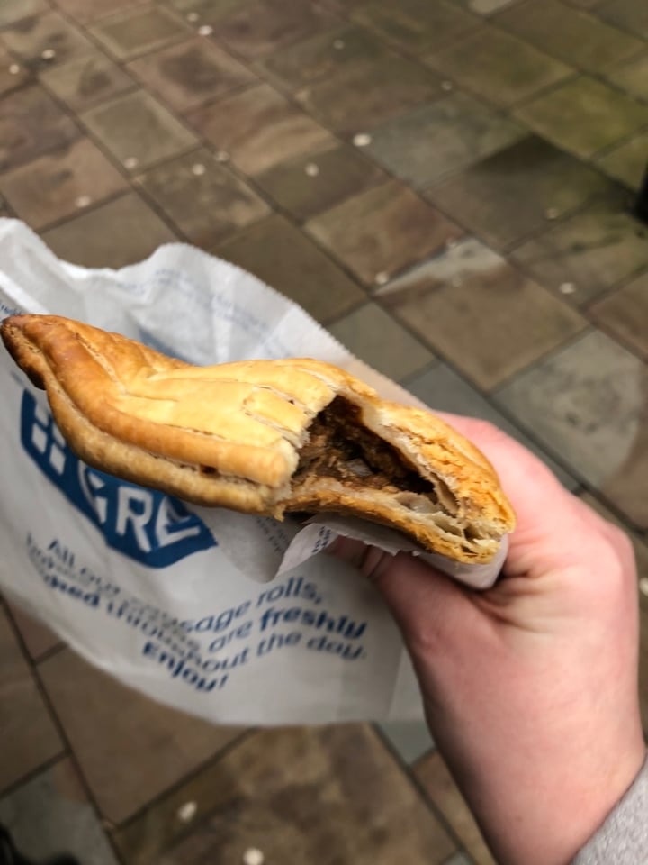 photo of Greggs Vegan Steak Bake shared by @thesunflowergrl on  24 Jan 2020 - review