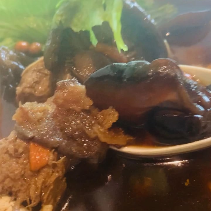 review photo of Divine Realm Vegetarian Restaurant Claypot Herbal Soup shared by @loveveggies on 18 Jul 2021 - review