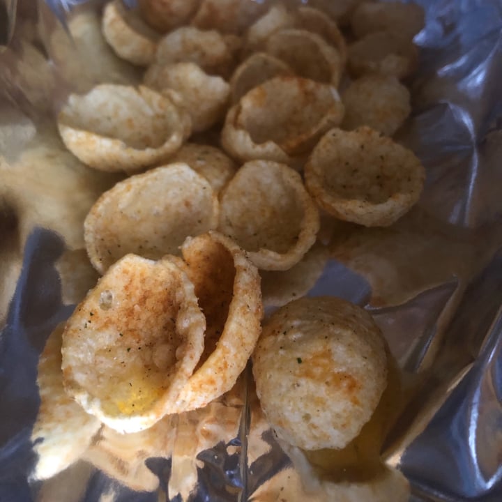 photo of Eat Real Hummus Chips shared by @hellohappyvegan on  13 Aug 2021 - review