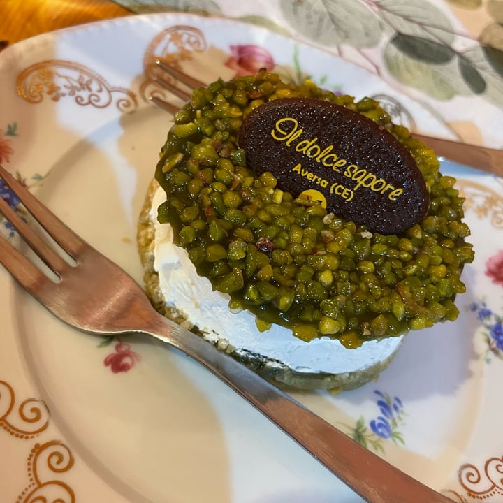 photo of Lo Famo Sano cheesecake vegan al pistacchio shared by @fioredicampo on  08 Jul 2022 - review