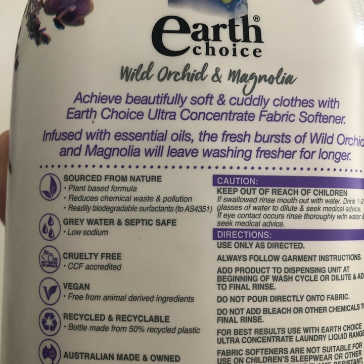 review photo of Earth choice Fabric Softener Wild Orchid and Magnolia shared by @carlafonsecajackson on 01 May 2022 - review