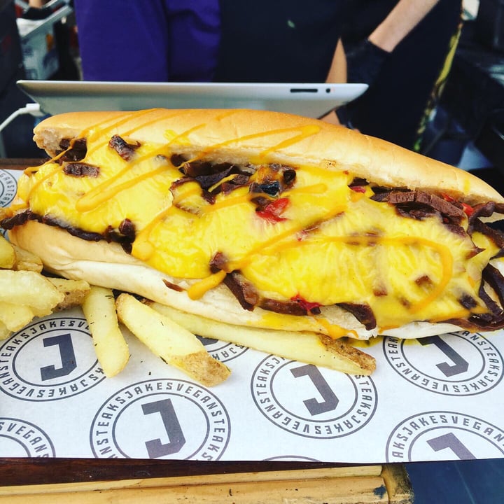 photo of Jake's Vegan Steaks Philly Cheesesteak shared by @lalarolls on  07 Sep 2019 - review