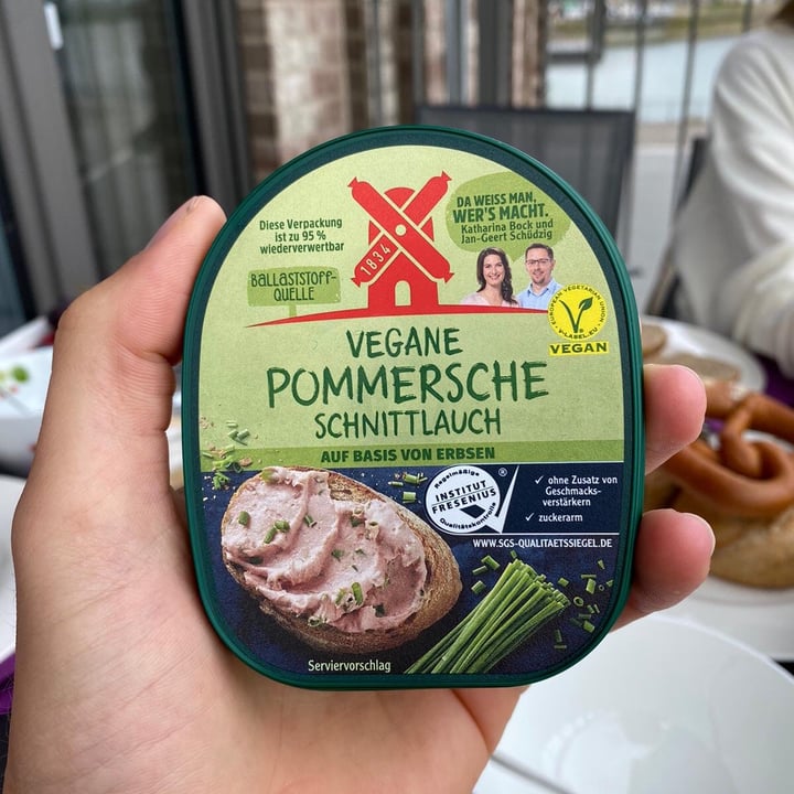 photo of Rügenwalder Mühle Vegane Pommersche Schnittlauch shared by @mariefeandjakesnow on  18 Aug 2021 - review