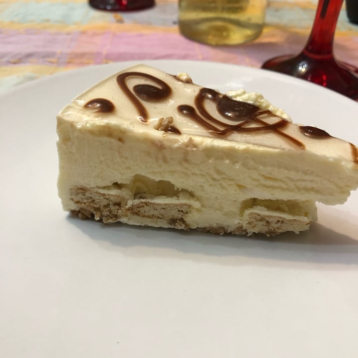 photo of Gelateria Su Per Giù Torta Semifreddo shared by @soulveg on  08 Oct 2022 - review