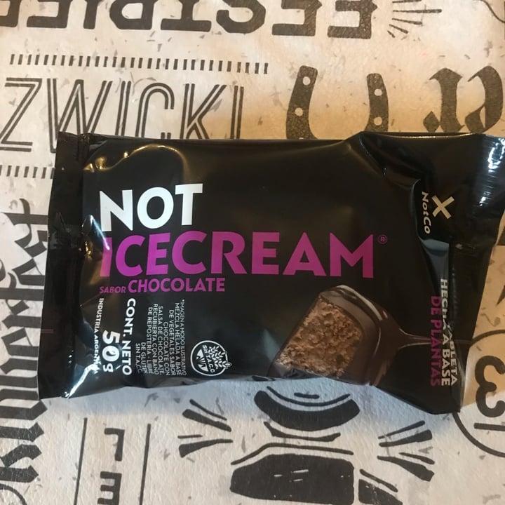 photo of NotCo Not Icecream sabor Chocolate Tabletas Hechas a Base de Plantas shared by @magaliaylen on  22 Nov 2021 - review
