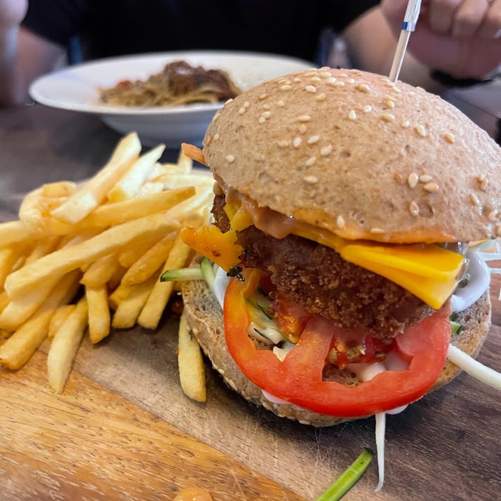 photo of The Rebel Company Cafe & Bar TiNDLE Chicken Burger shared by @mehmehrene on  20 May 2022 - review