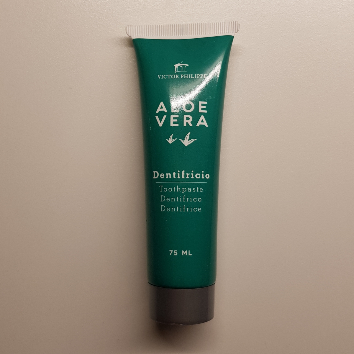 dentifricio-aloe-vera-from-victor-philippe-vegan-product-reviews