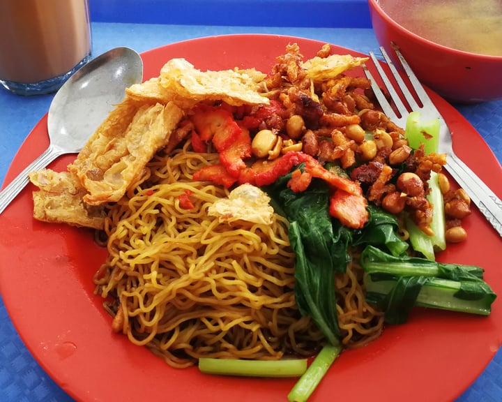 photo of Vegetarian Food Stall 妙诚素食 Wanton Noodles shared by @soyfarsoygood on  07 Aug 2021 - review