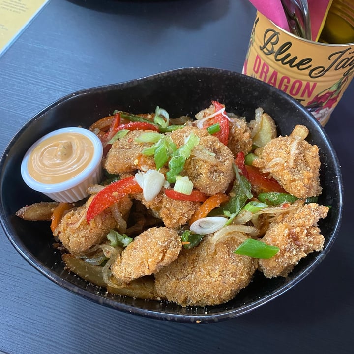 review photo of Guac 'n' Roll Kitchen Salt ānā Pepper Chikān and Chunky Chips shared by @pmce on 28 May 2022 - review