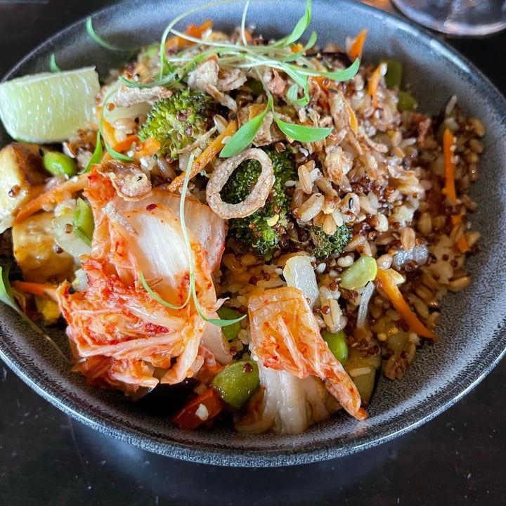 Harvest Seasonal Grill & Wine Bar Newtown Newtown, United States