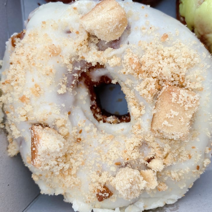 photo of Grumpy & Runt | Little Deli & Donuts Milk and Cookies Donut shared by @grapetown on  18 Aug 2020 - review