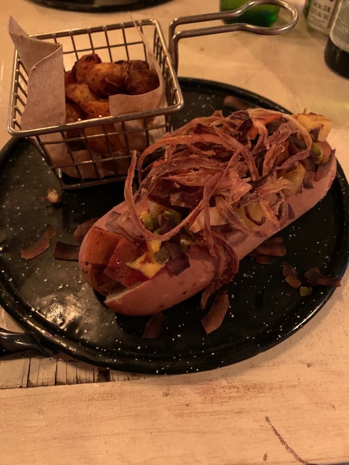 photo of u.to.pi.a Hot Dog Hawaiano shared by @nancy on  26 Dec 2019 - review